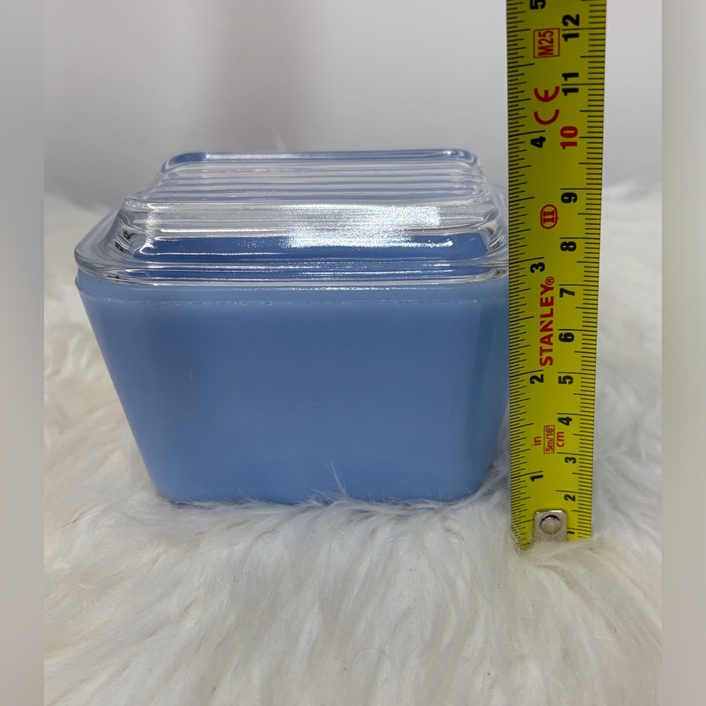 Antique Delphine Blue Glass Pyrex Container - Picture 5 of 6